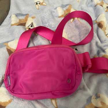 lululemon sonic pink belt bag