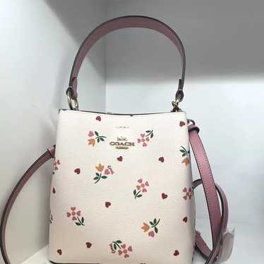 NWT COACH Small Town Bucket Bag with Heart Petal P