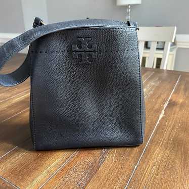 Tory Burch McGraw bucket bag