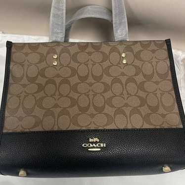 NWT COACH Dempsey Carryall In Signature Canvas