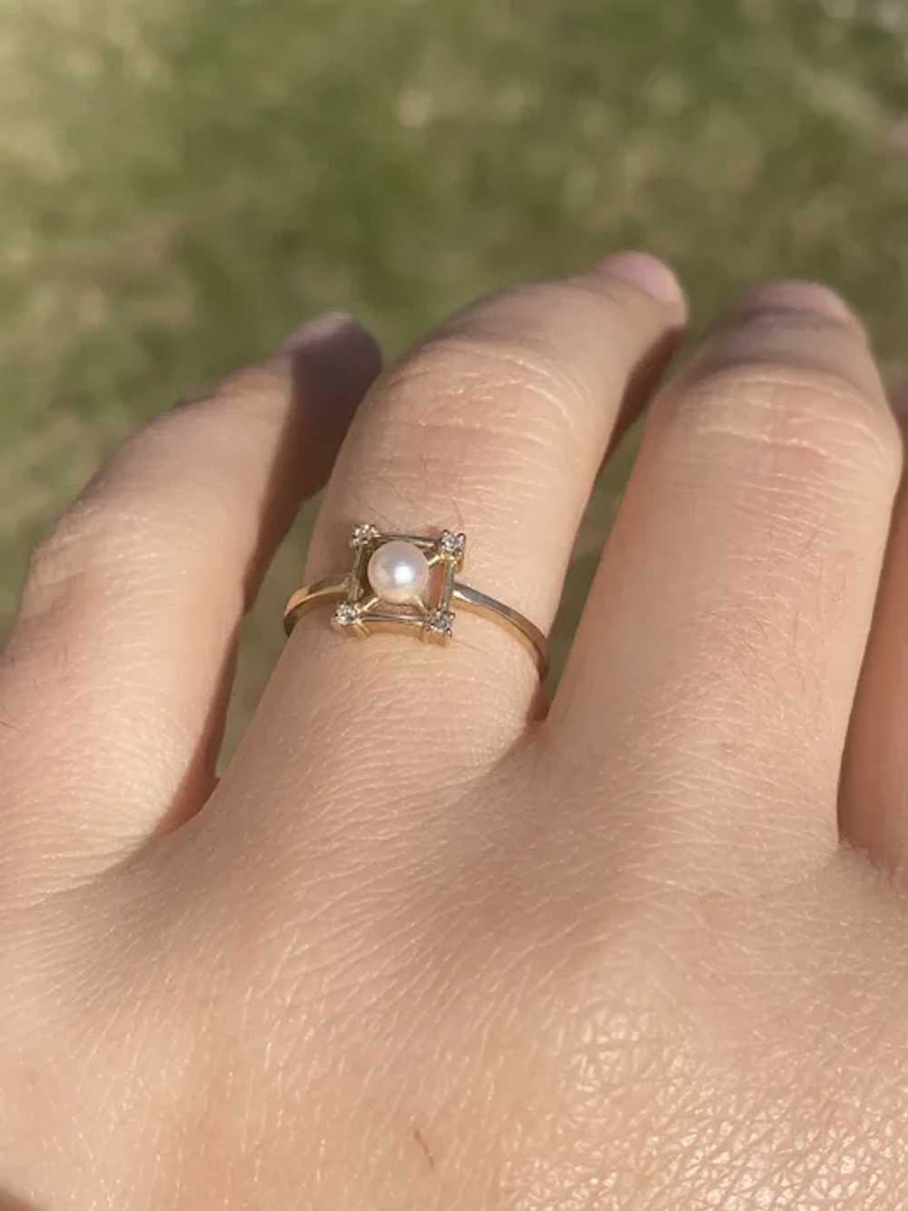 Pearl and Natural Diamond Ring in Yellow Gold - image 7