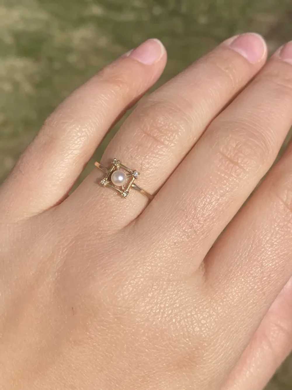 Pearl and Natural Diamond Ring in Yellow Gold - image 8