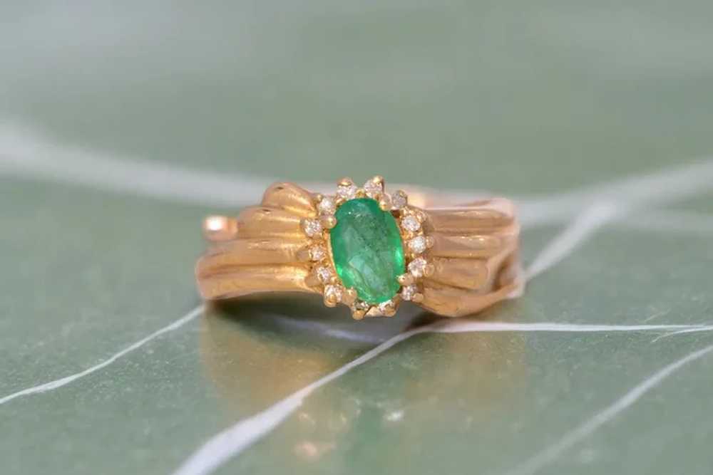 Vintage Natural Emerald Ring in Yellow Gold with … - image 10