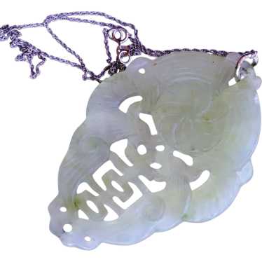 Chinese natural jade pendant carved  Antique Vinta