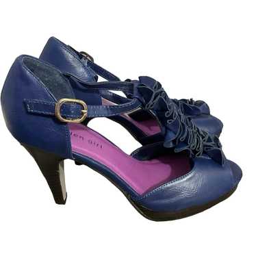 Madden Girl Blue Heels Size 8