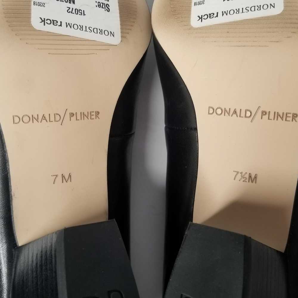 Donald J Pliner Anni Leather Pointed Toe Low Bloc… - image 10