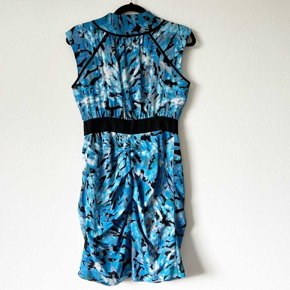 BEBE Blue Abstract MIDI Dress - image 6