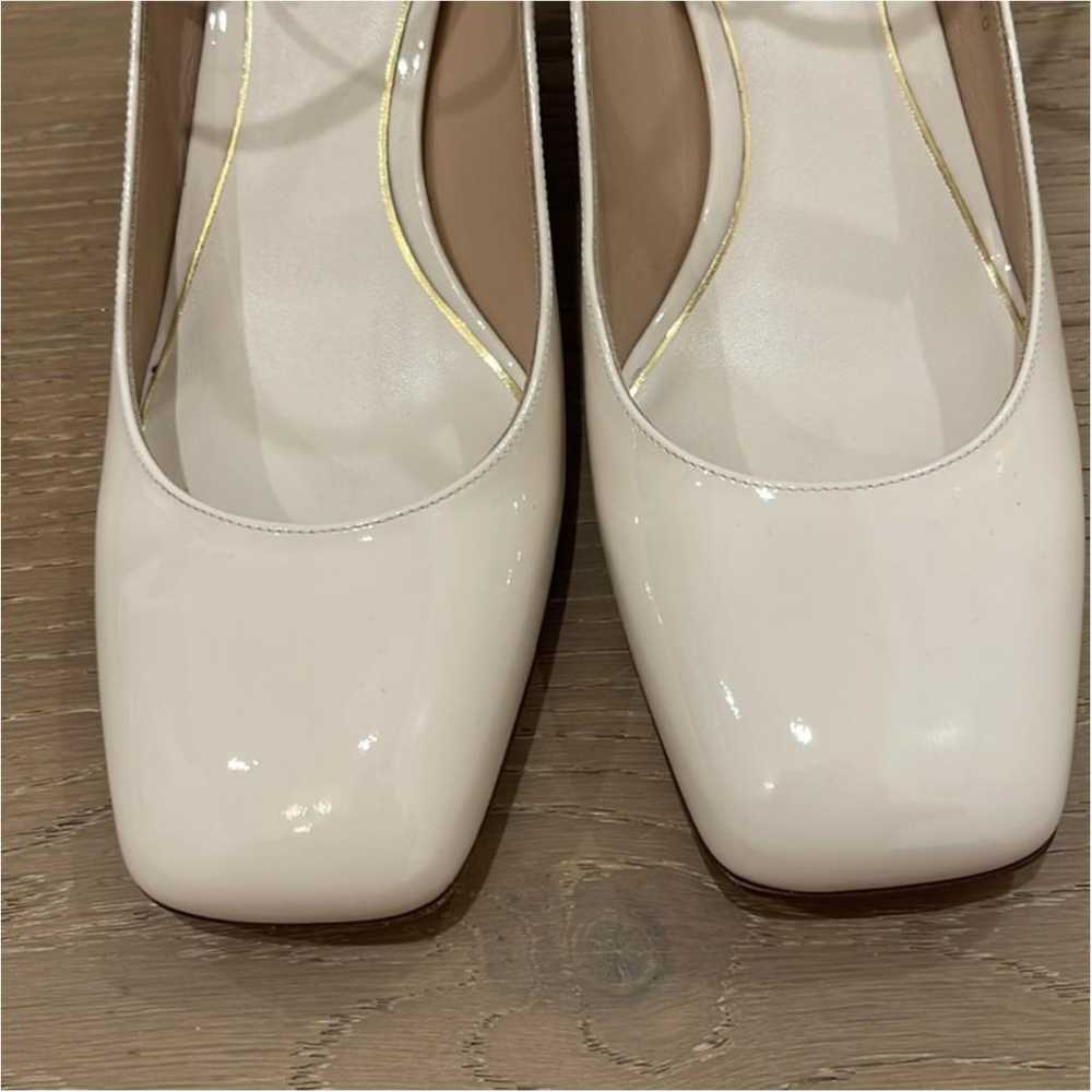 Valentino Garavani Tan-go patent leather heels - image 4