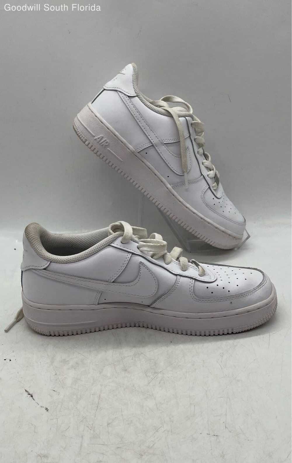 Nike Boys White Sneakers Size 7Y - image 2