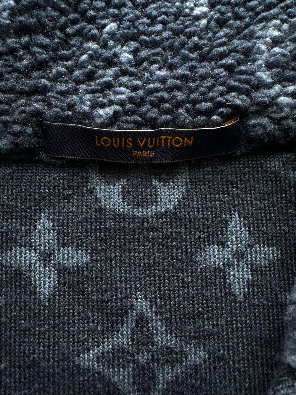Louis Vuitton Louis Vuitton Navy Monogram Fleece … - image 3