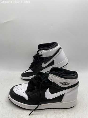 Nike Air Jordan Boys Black White Sneakers Size 5.5