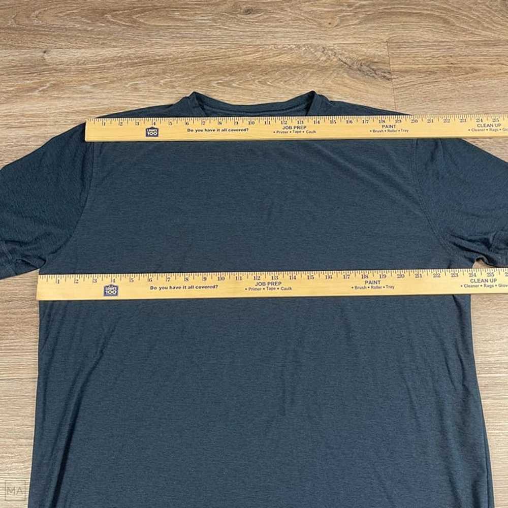 Vuori Men's Strato Tech Tee Shirt Short Sleeve Si… - image 5