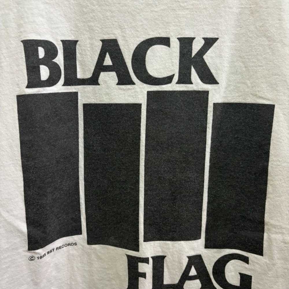 T-Shirt Black Flag Size Medium Hanes Tag - image 2