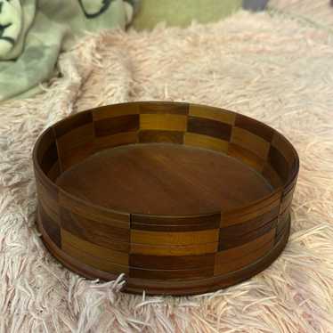 Vintage circular wooden box