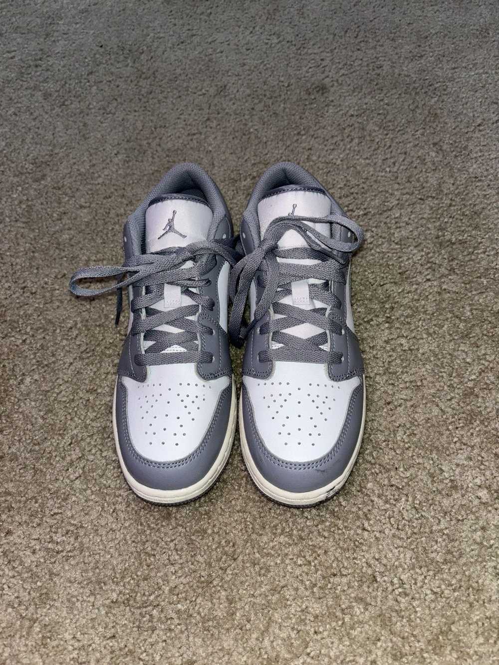 Nike Grey and white jordan 1 lows - image 5