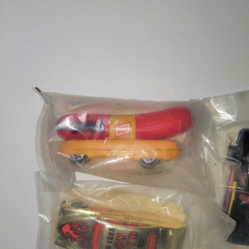 F 1990's Hot Wheels Toy Fair Sealed Baggie Lot of… - image 8