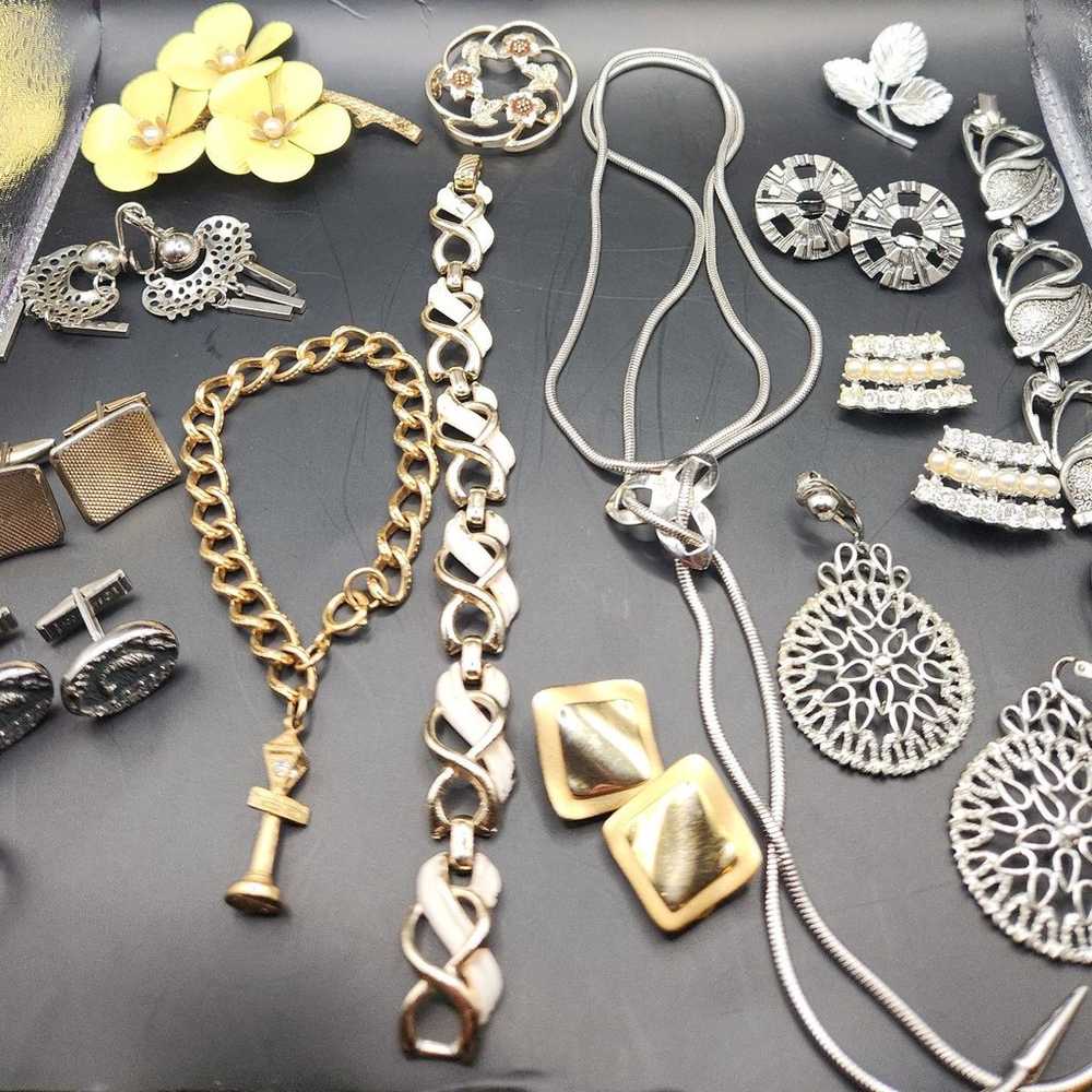 Vintage Sarah Coventry jewelry lot - image 1