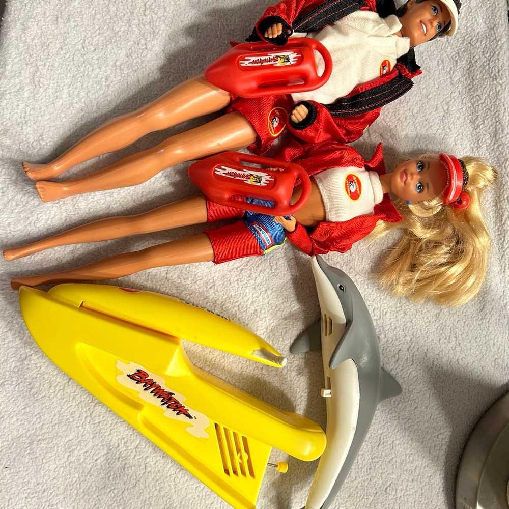 90s Baywatch Barbie & Ken w/ visors, floats, wave… - image 4