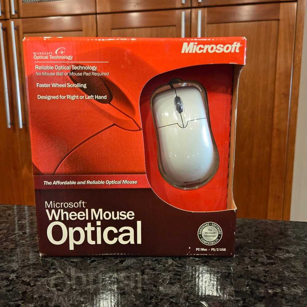 Vintage 2002 Microsoft Wheel Mouse Optical PC/Mac… - image 1