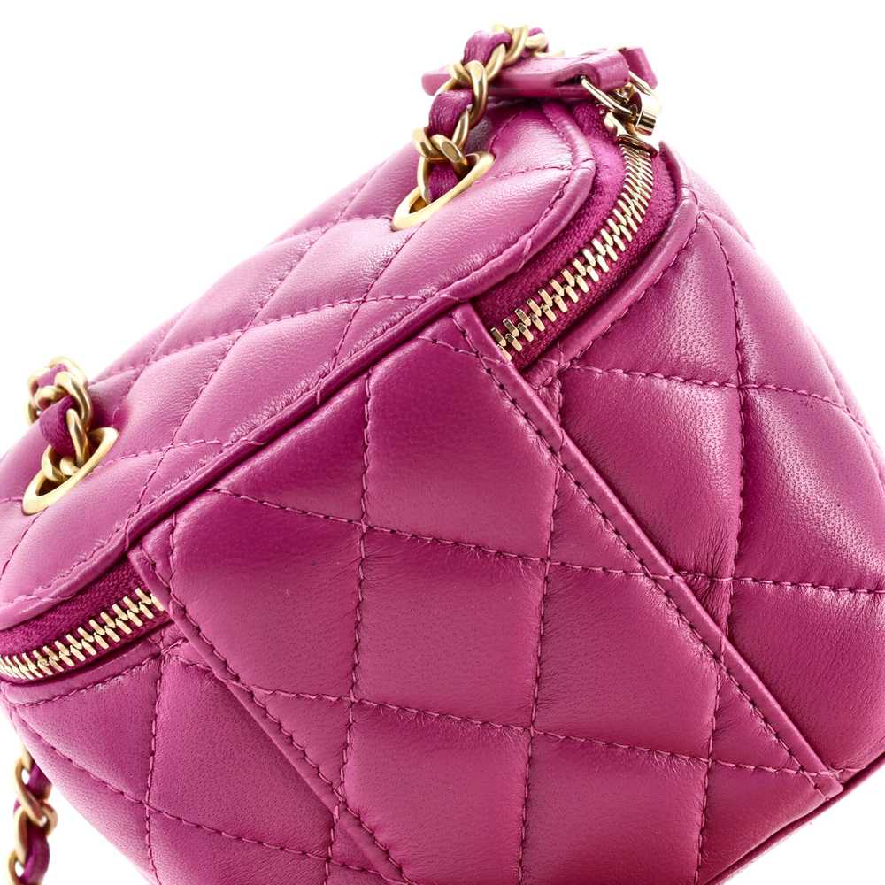 CHANEL Pearl Crush Vanity Case with Chain Quilted… - image 7