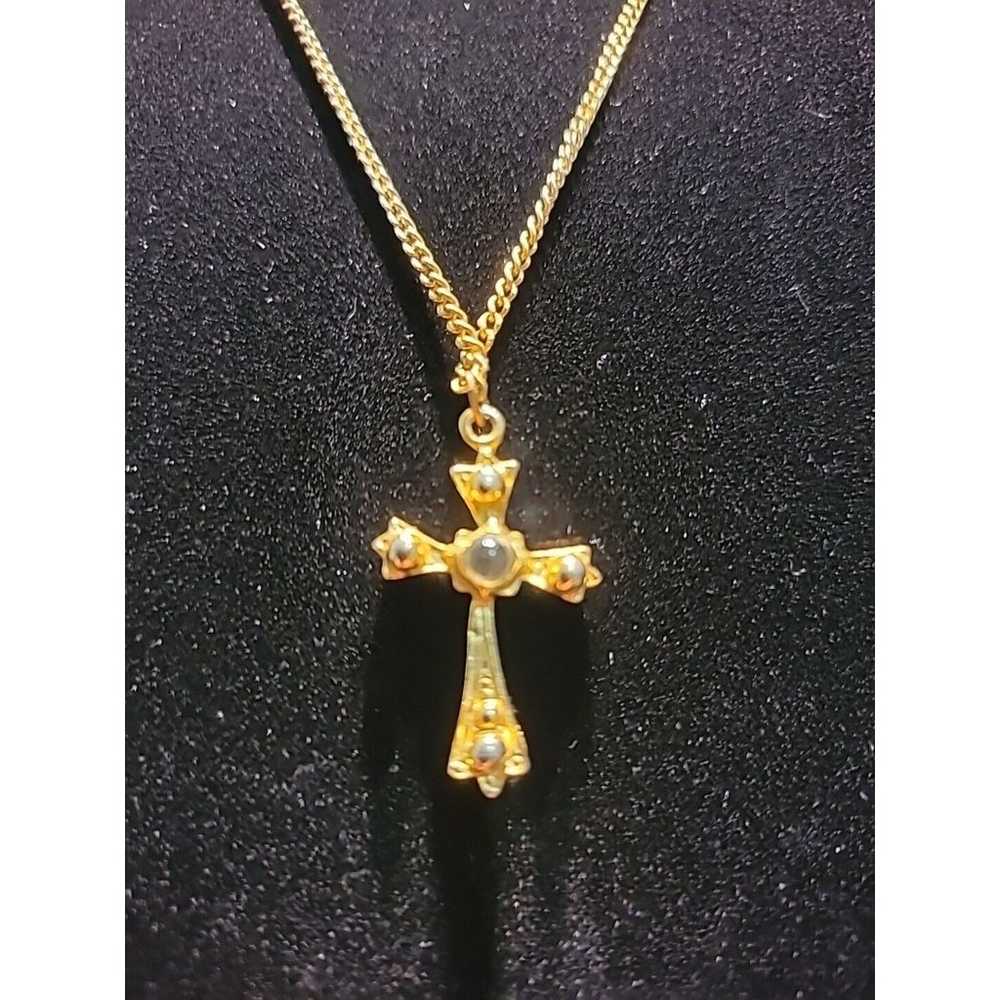 Vintage Gold Tone Necklace Cross Pendant Womens M… - image 1
