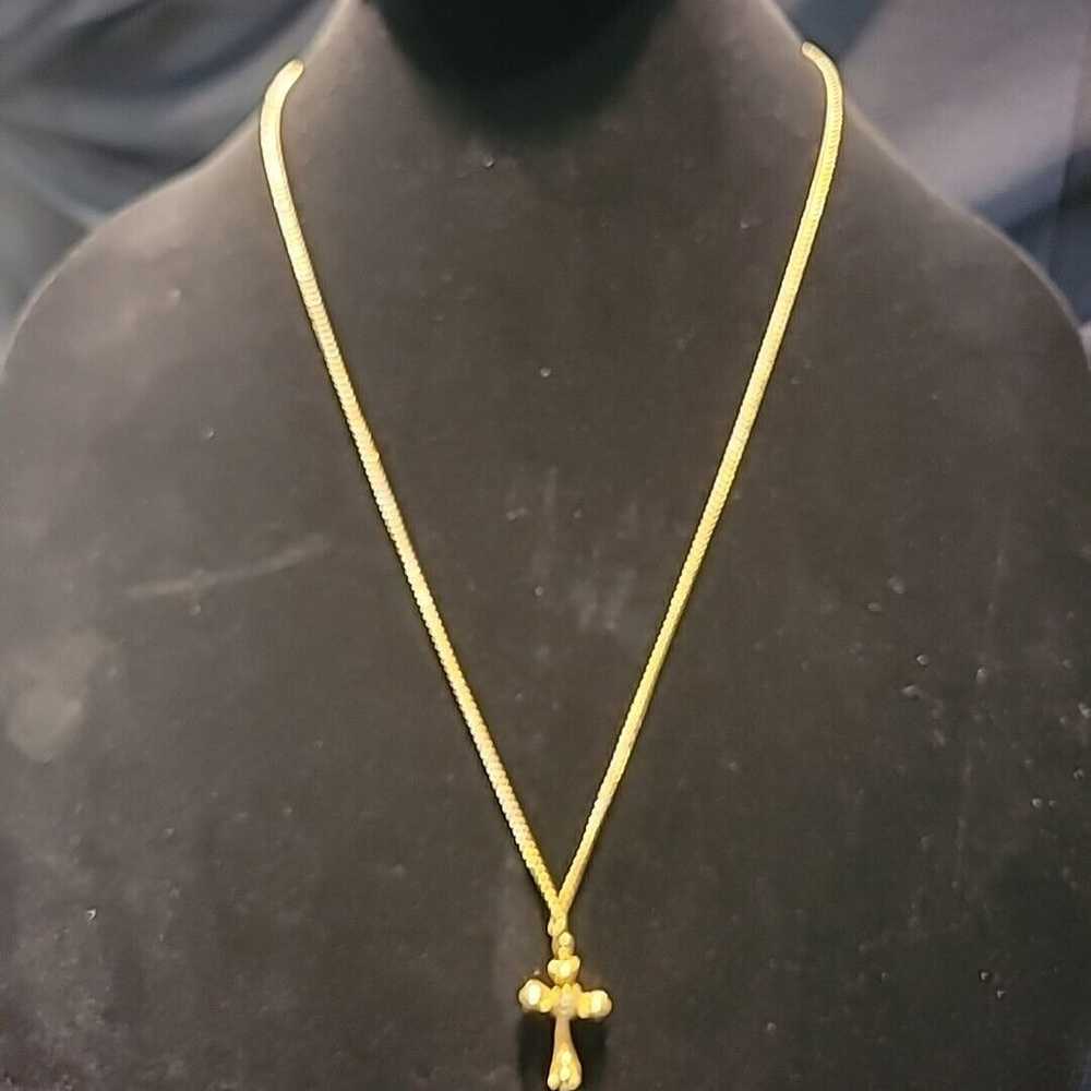Vintage Gold Tone Necklace Cross Pendant Womens M… - image 4