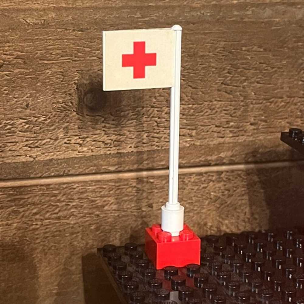 LEGO Legoland Hospital 555 - 98% Complete PLEASE … - image 7