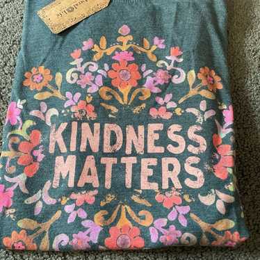 NATURAL LIFE PERFECT TEE - “ Kindness Matters” - M