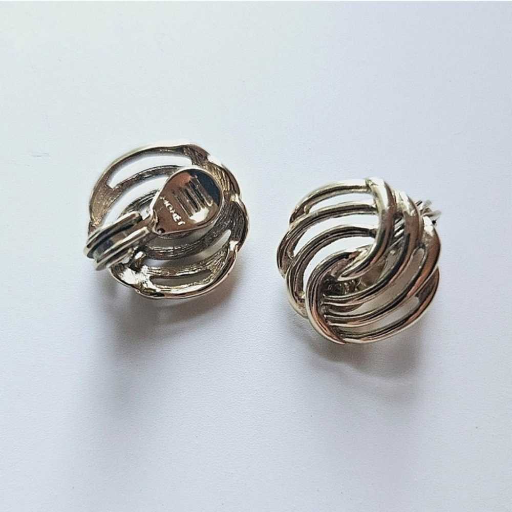 Vintage Monet Gold Love Knot Twist Earrings - image 5