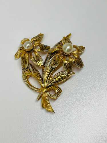 Damascene Double Flower Pearls Brooch - image 1