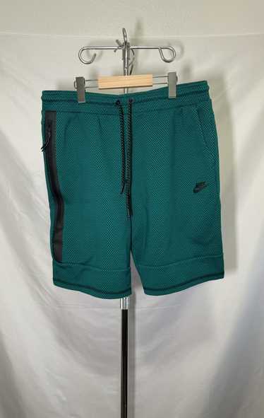 Nike Nike Tech Fleece Shorts