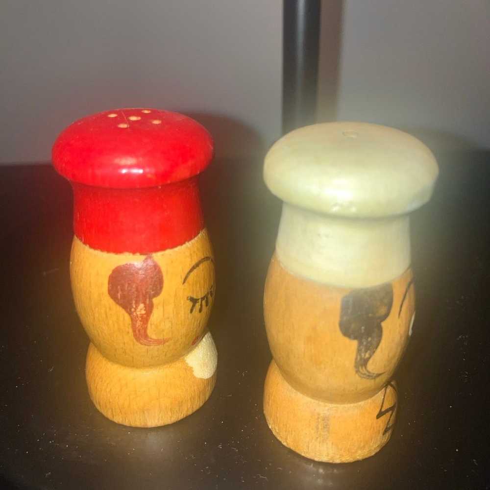Vtg Mini Mr Salt & Mrs Pepper Shakers Wood HandPa… - image 3