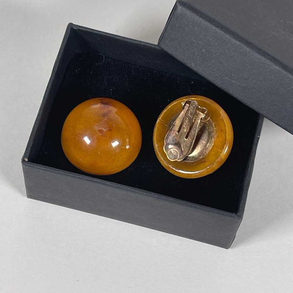 Vintage butterscotch tone earrings, bakelite look - image 3