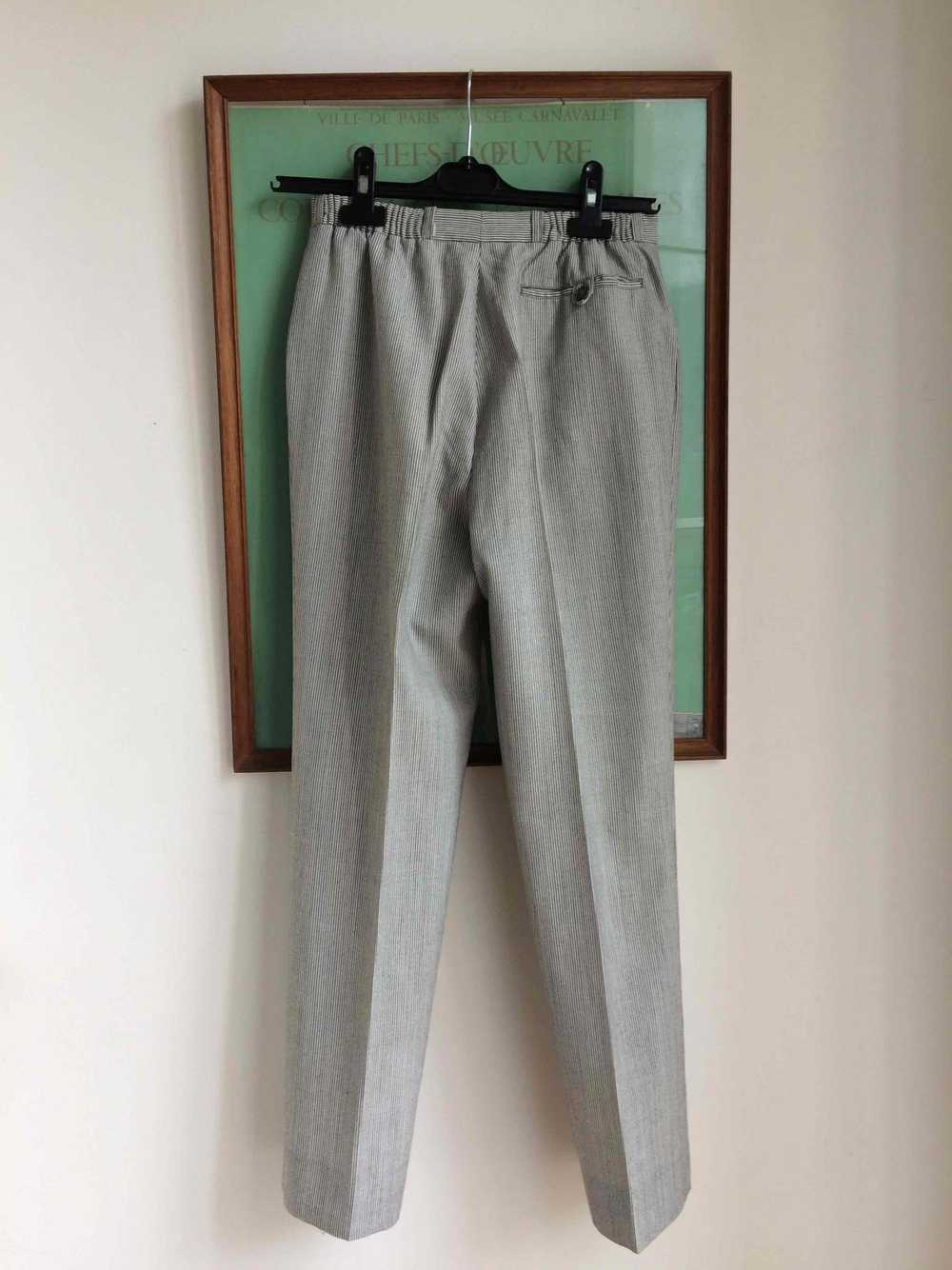 Pantalon droit à rayures - image 2