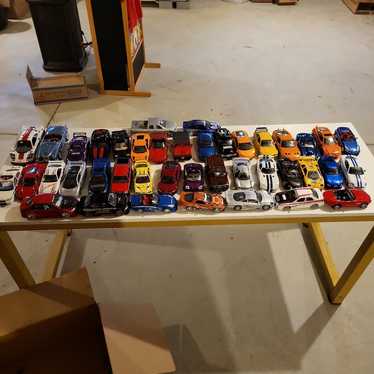 Model car toy lot - image 1