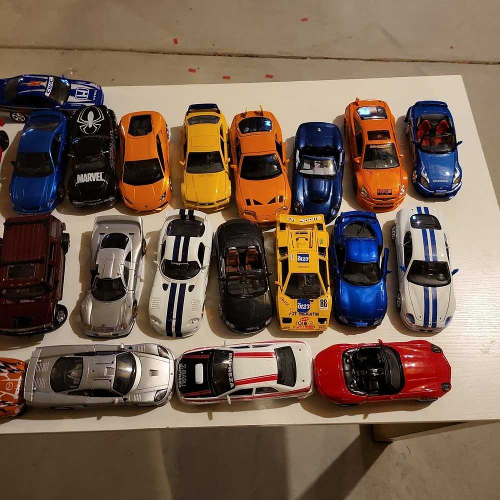 Model car toy lot - image 4