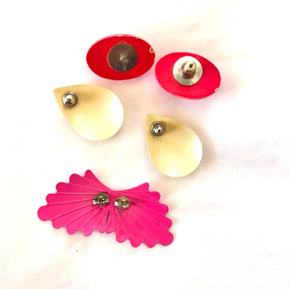 Earrings Bundle 3 Pairs 80's Barbie Pink Shell an… - image 3