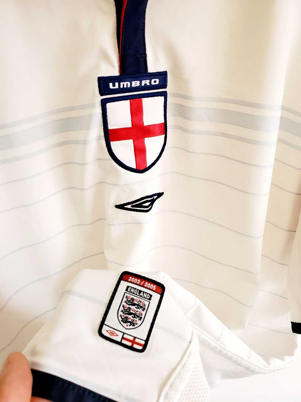 Soccer Jersey × Umbro × Vintage XEngland 2003/200… - image 3