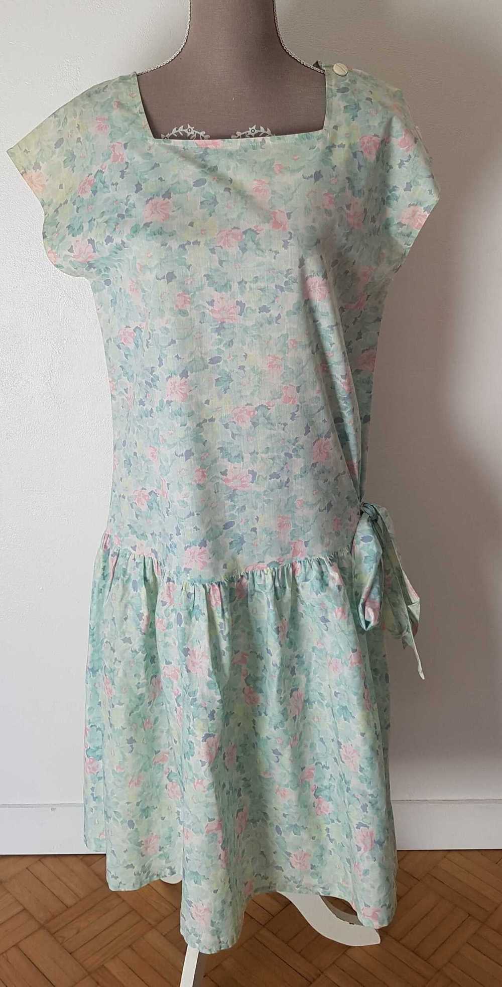 Robe à fleurs - image 2