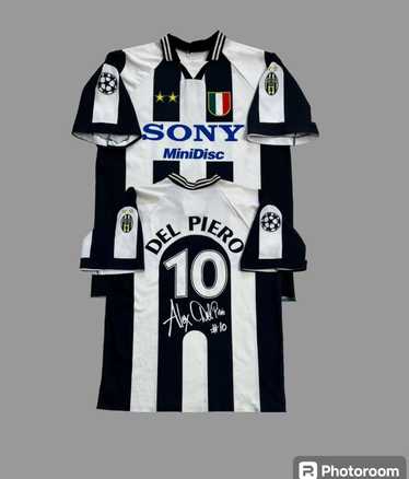 Soccer Jersey × Vintage Juventus 1997/1998 Alex De