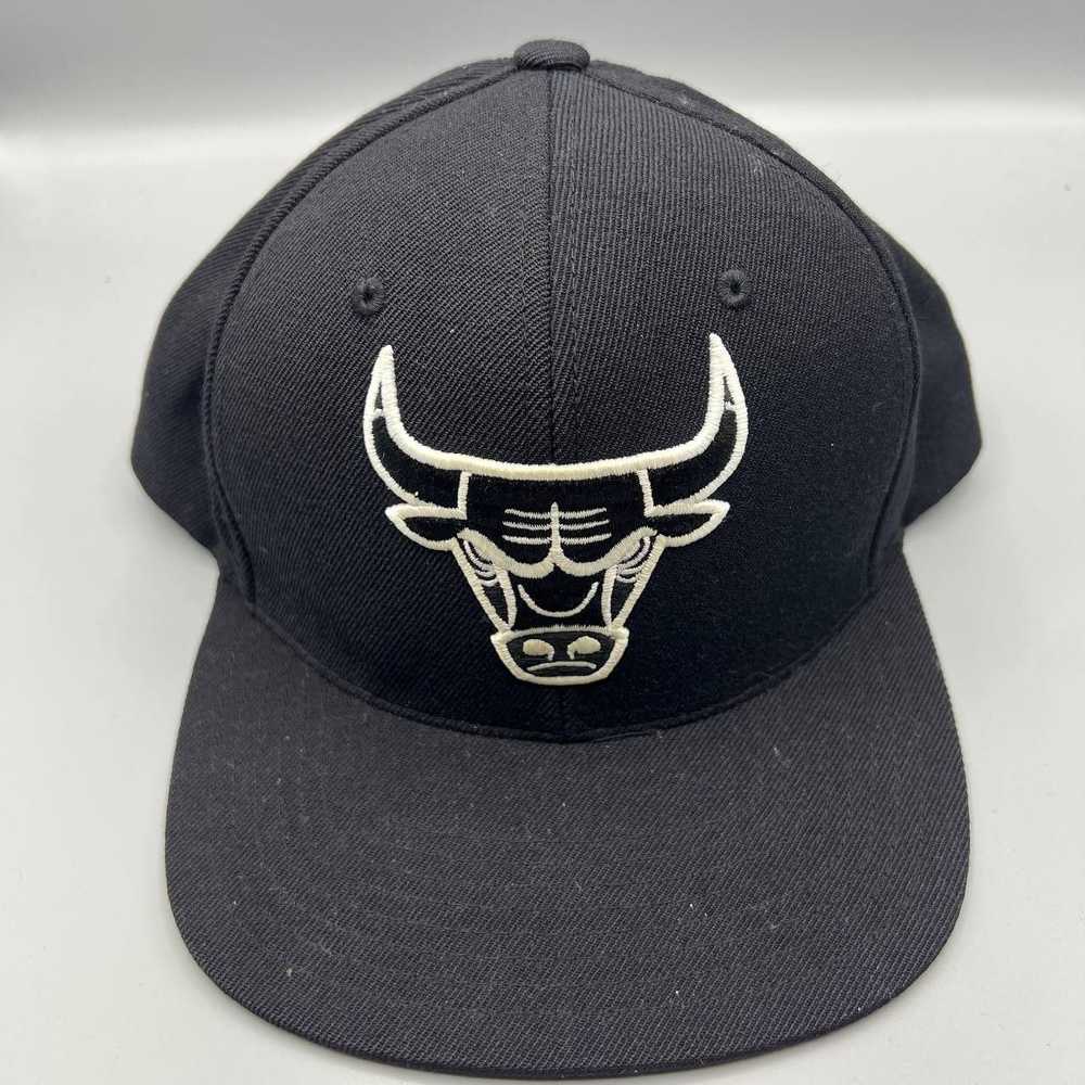 Mitchell & Ness Chicago Bulls Hat Men Mitchell & Ness NBA Snap Back Cap