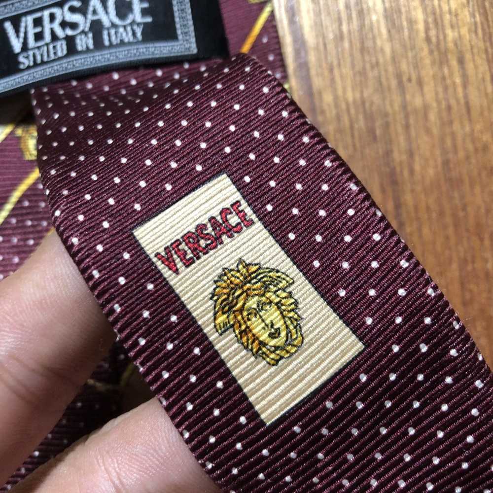 Italian Designers × Luxury × Versace Versace Neck… - image 7