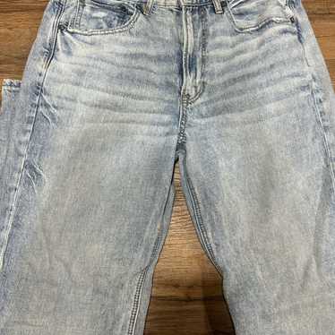 American Eagle 90s boyfriend jeans