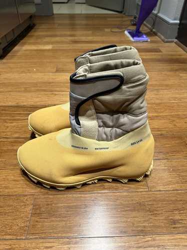 Yeezy Season Yeezy Knit Runner Boot Sulphur Size … - image 1