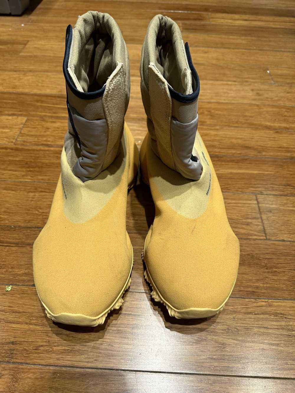 Yeezy Season Yeezy Knit Runner Boot Sulphur Size … - image 2