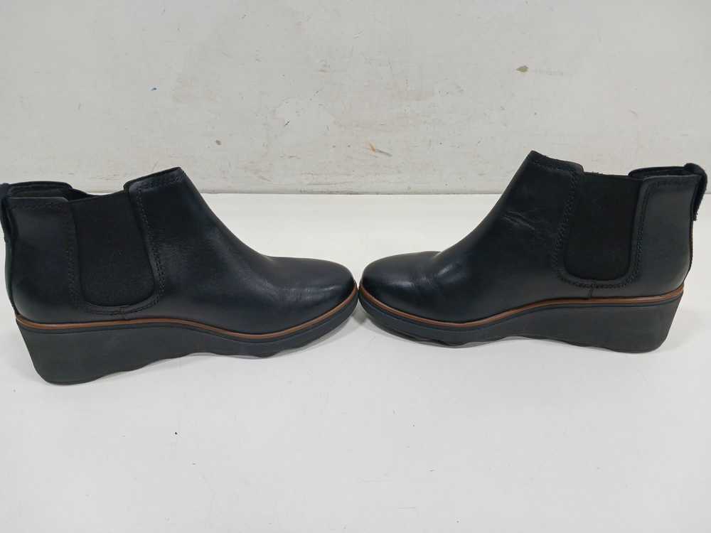 Clarks Women's Black Leather Boots Size 7 - image 3