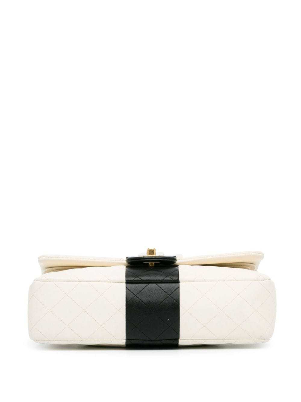 CHANEL Pre-Owned 2021-2023 Medium Bi-Stripe Class… - image 4