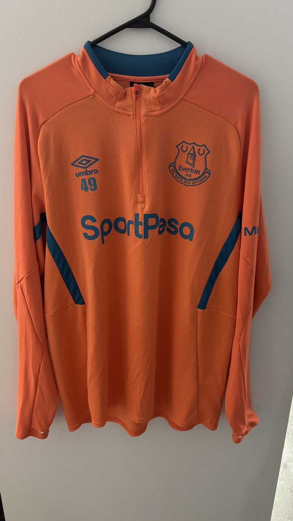 Umbro Everton training top 2021-2022 - image 1