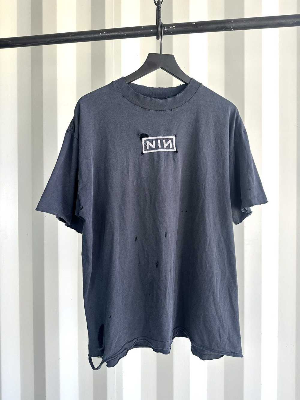 Band Tees × Vintage Vintage Nine Inch Nails Downw… - image 1