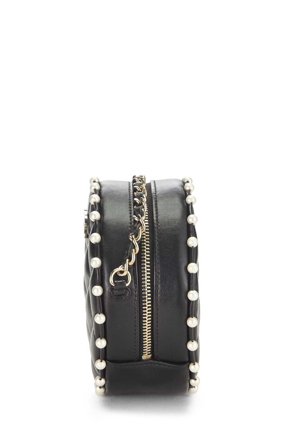 Black Quilted Lambskin Round Classic Chain Clutch - image 3